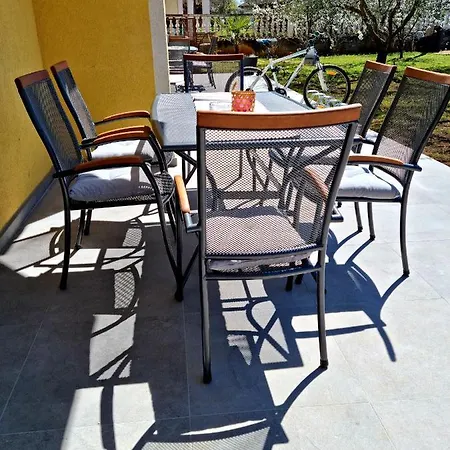Apartament Ulika